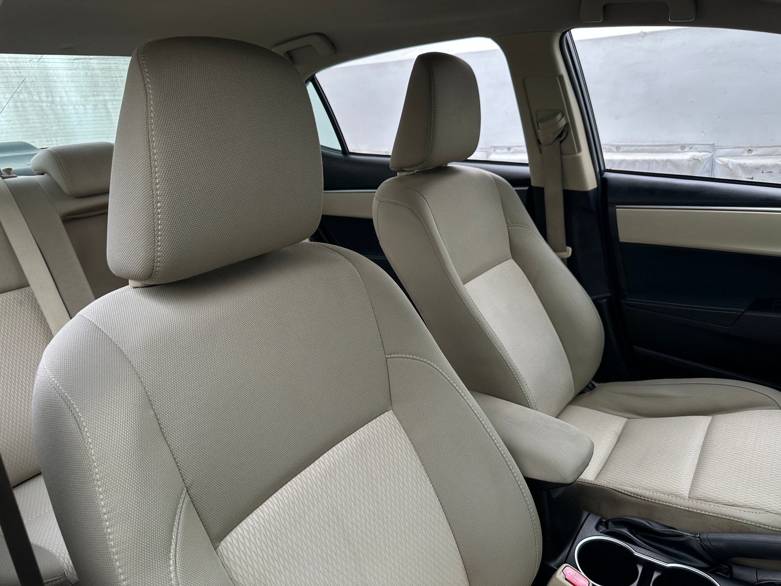 Thumbnail: 2015 Toyota Corolla - 2