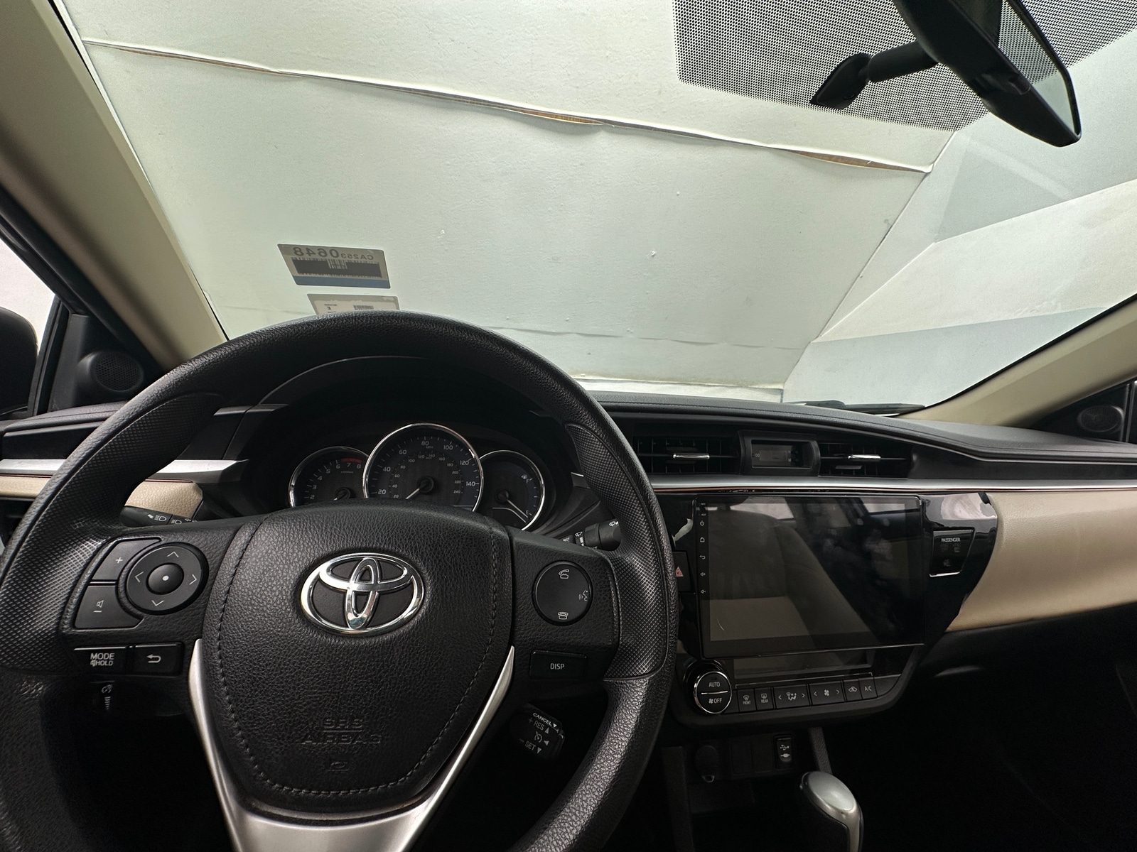 Thumbnail: 2015 Toyota Corolla - 3