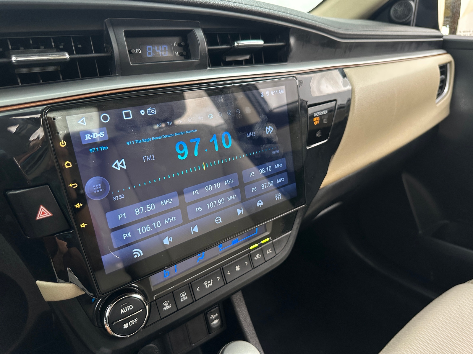Thumbnail: 2015 Toyota Corolla - 4