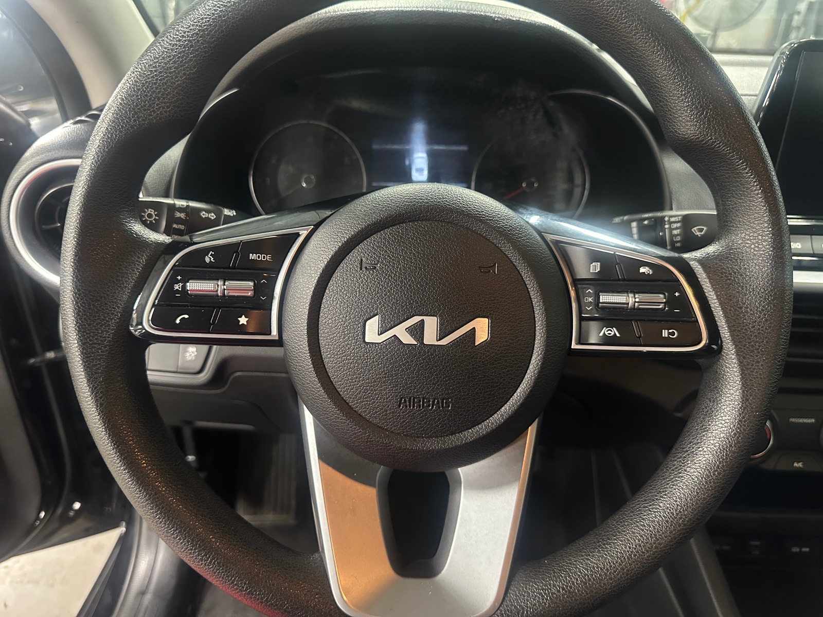 Thumbnail: 2023 Kia Forte - 5