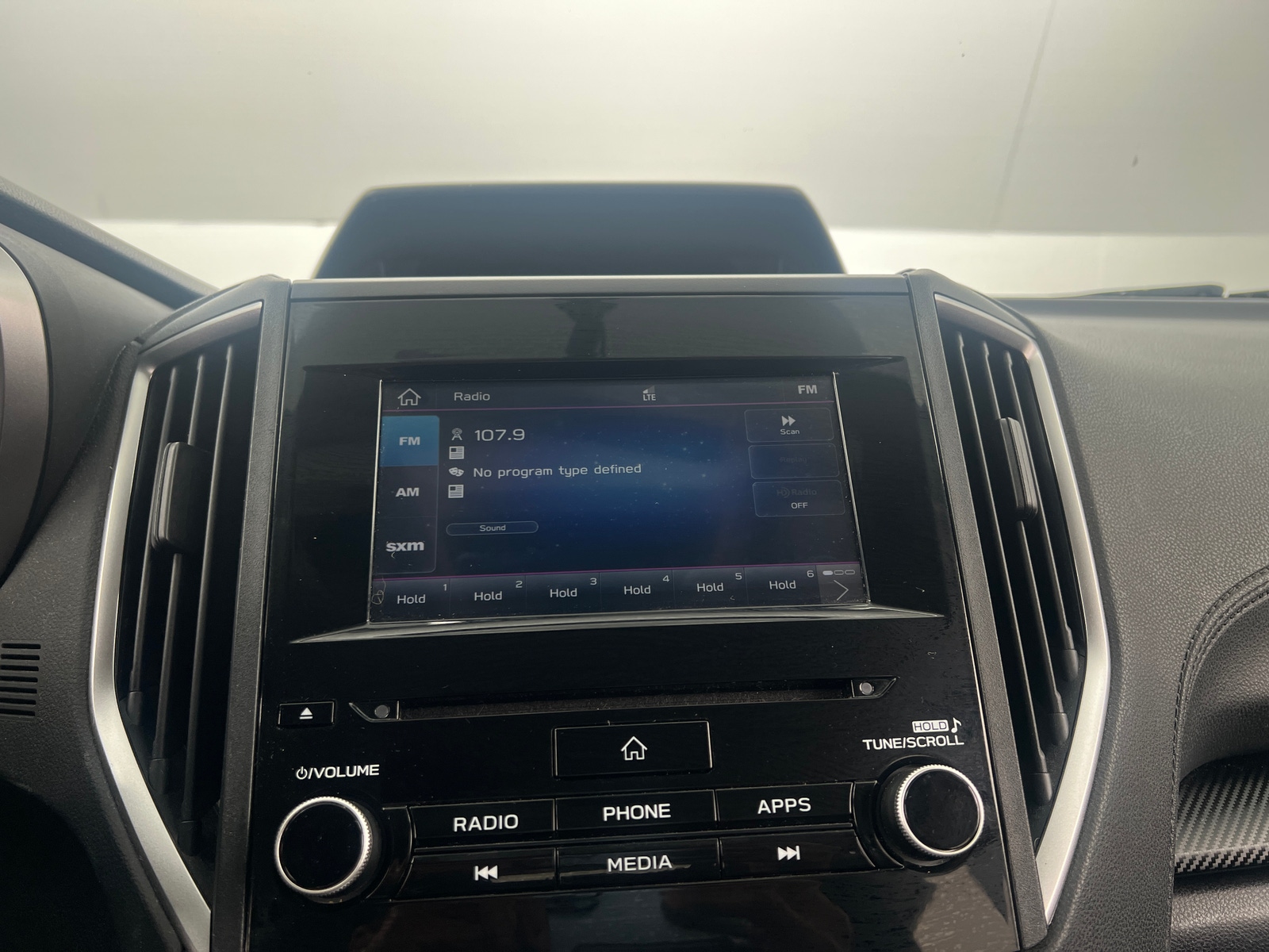 Thumbnail: 2019 Subaru Crosstrek - 4