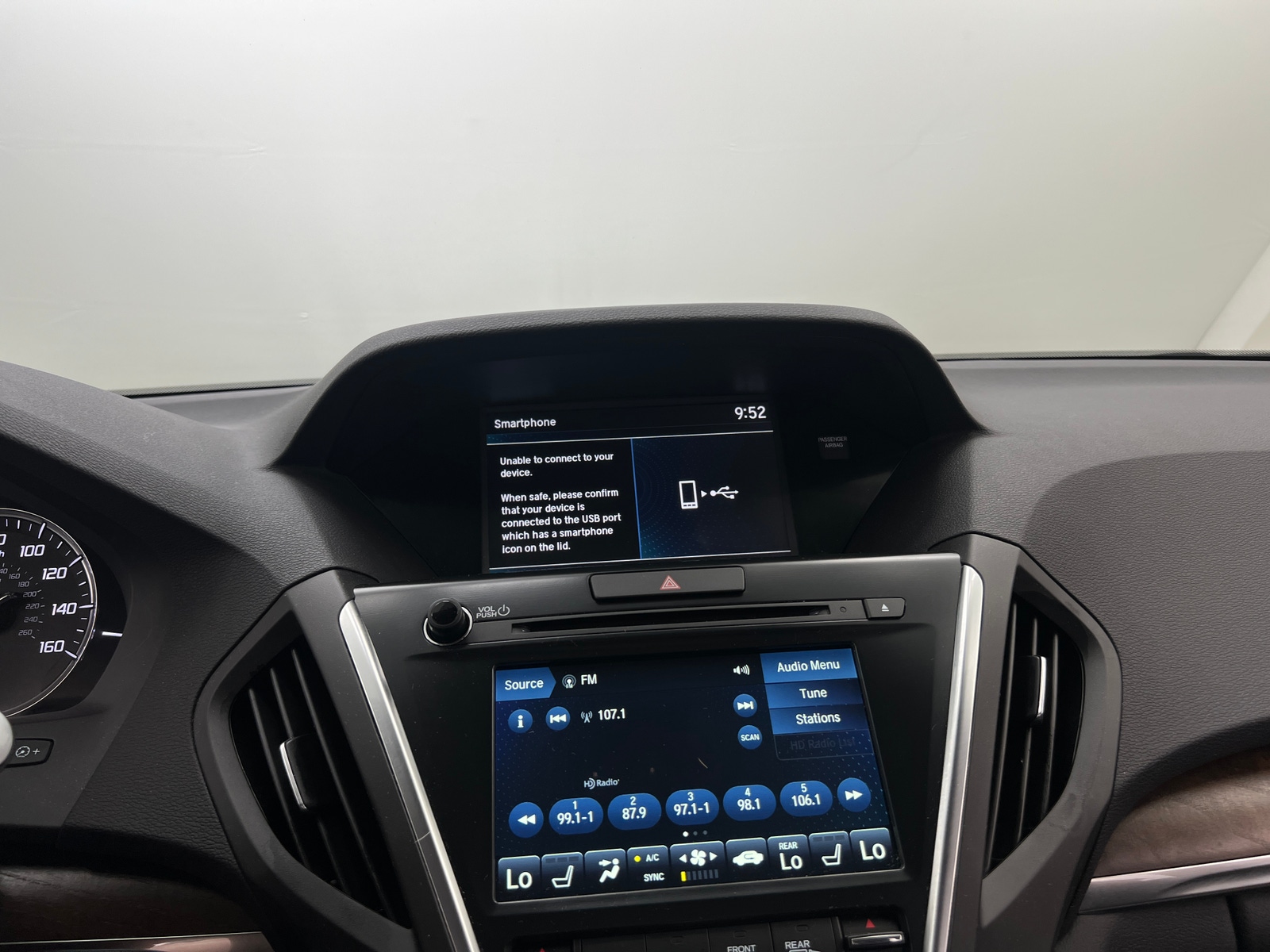 Thumbnail: 2020 Acura MDX - 3