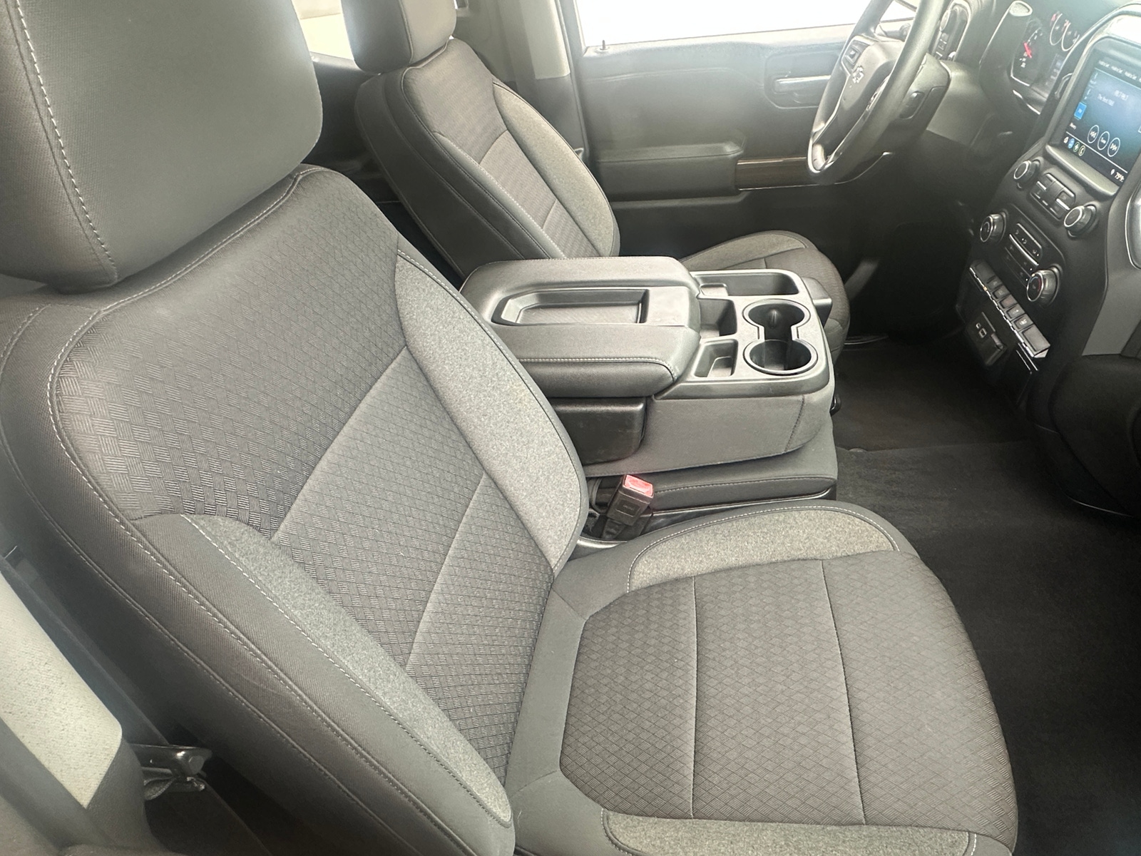 Thumbnail: 2020 Chevrolet Silverado 1500 - 2