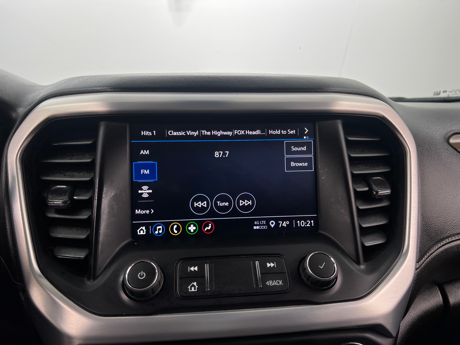 Thumbnail: 2022 GMC Acadia - 4