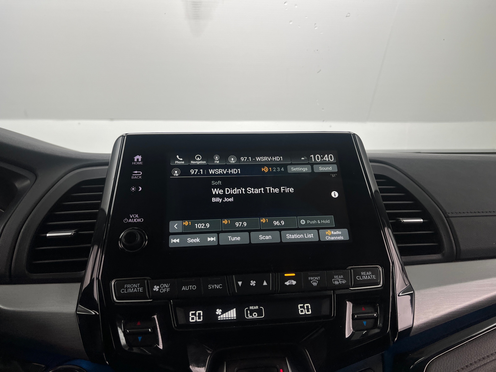 Thumbnail: 2022 Honda Odyssey - 3