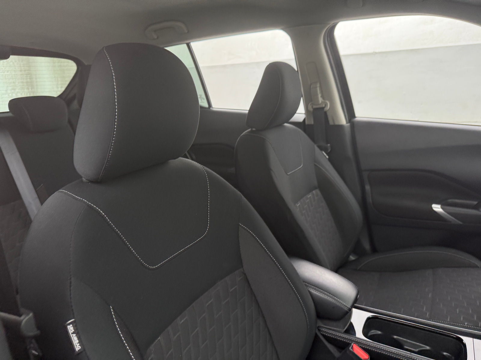 Thumbnail: 2023 Nissan Kicks - 2
