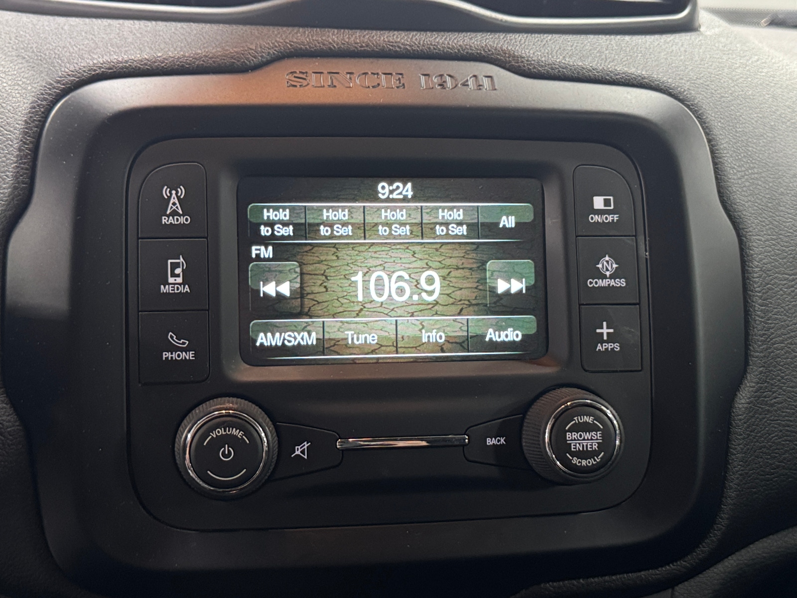 Thumbnail: 2017 Jeep Renegade - 4