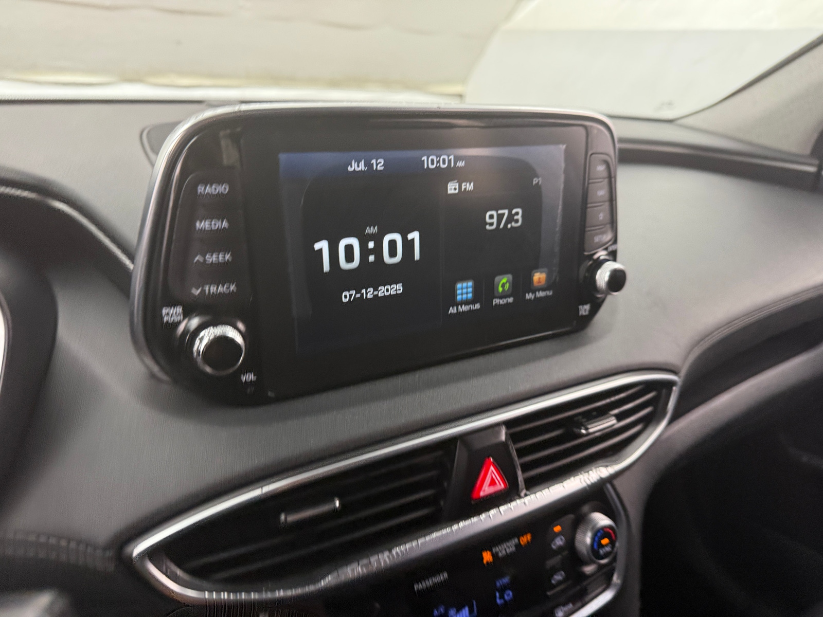 Thumbnail: 2019 Hyundai Santa Fe - 3