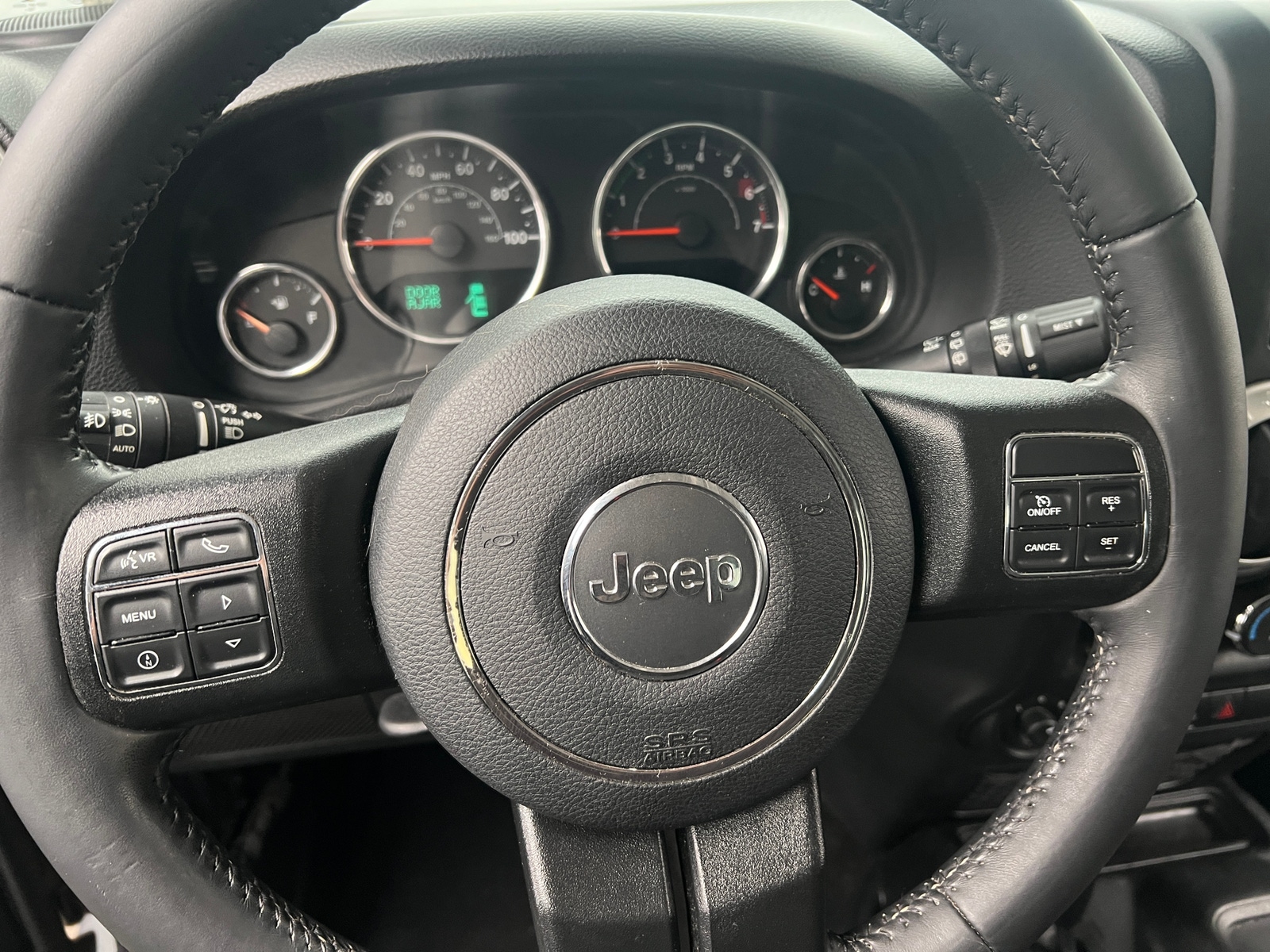 Thumbnail: 2017 Jeep Wrangler - 5