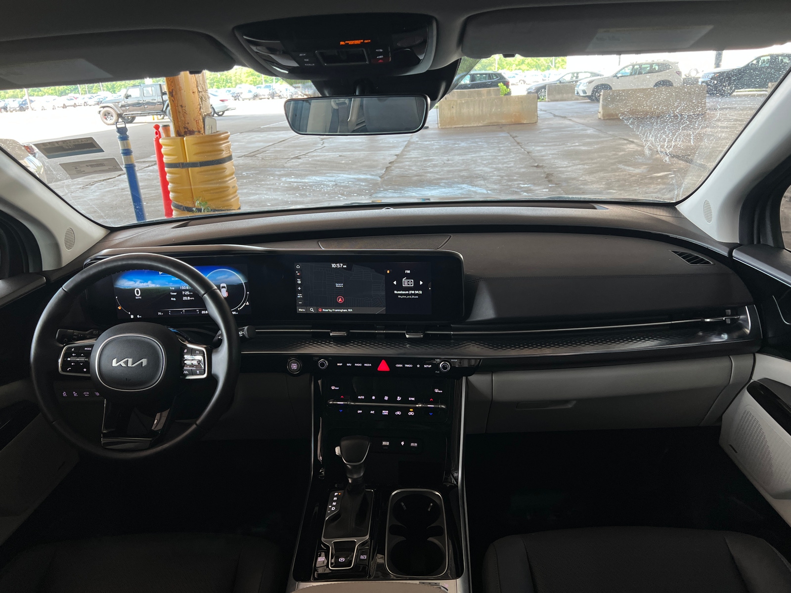 Thumbnail: 2024 Kia Carnival - 2