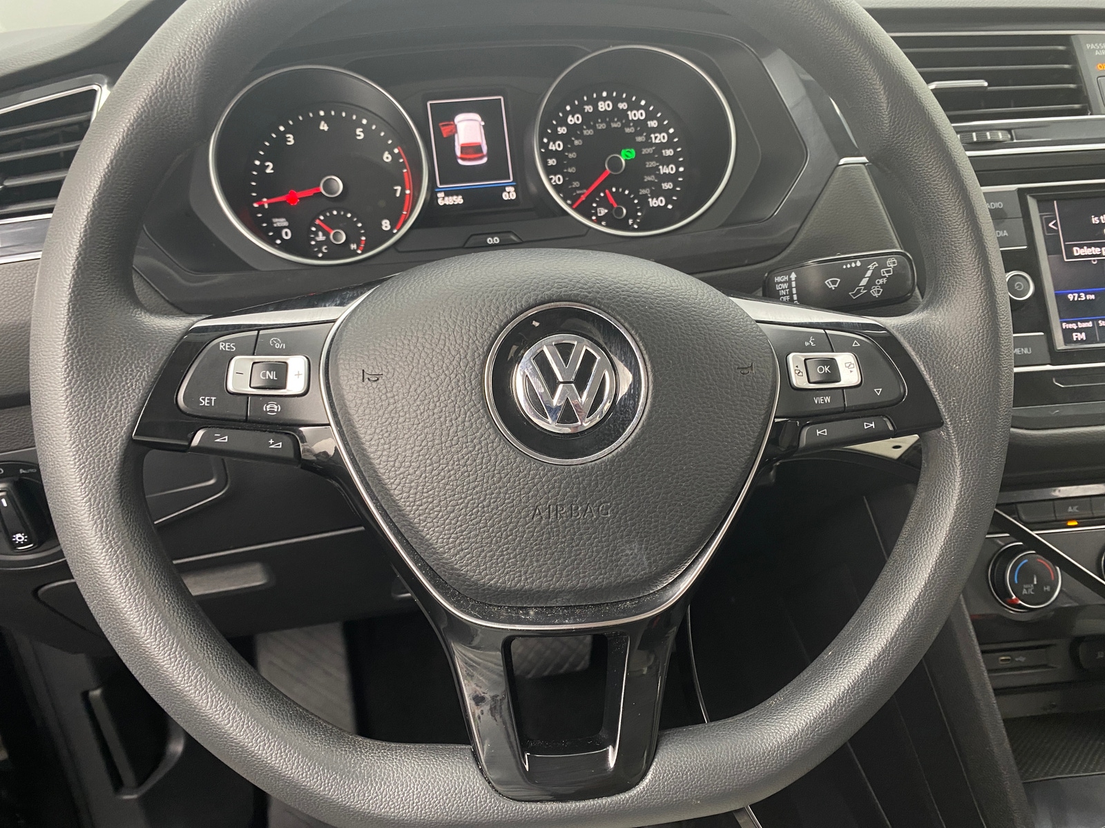 Thumbnail: 2020 Volkswagen Tiguan - 5