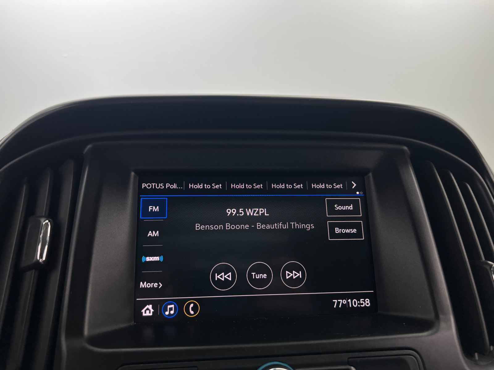 Thumbnail: 2021 Chevrolet Colorado - 4