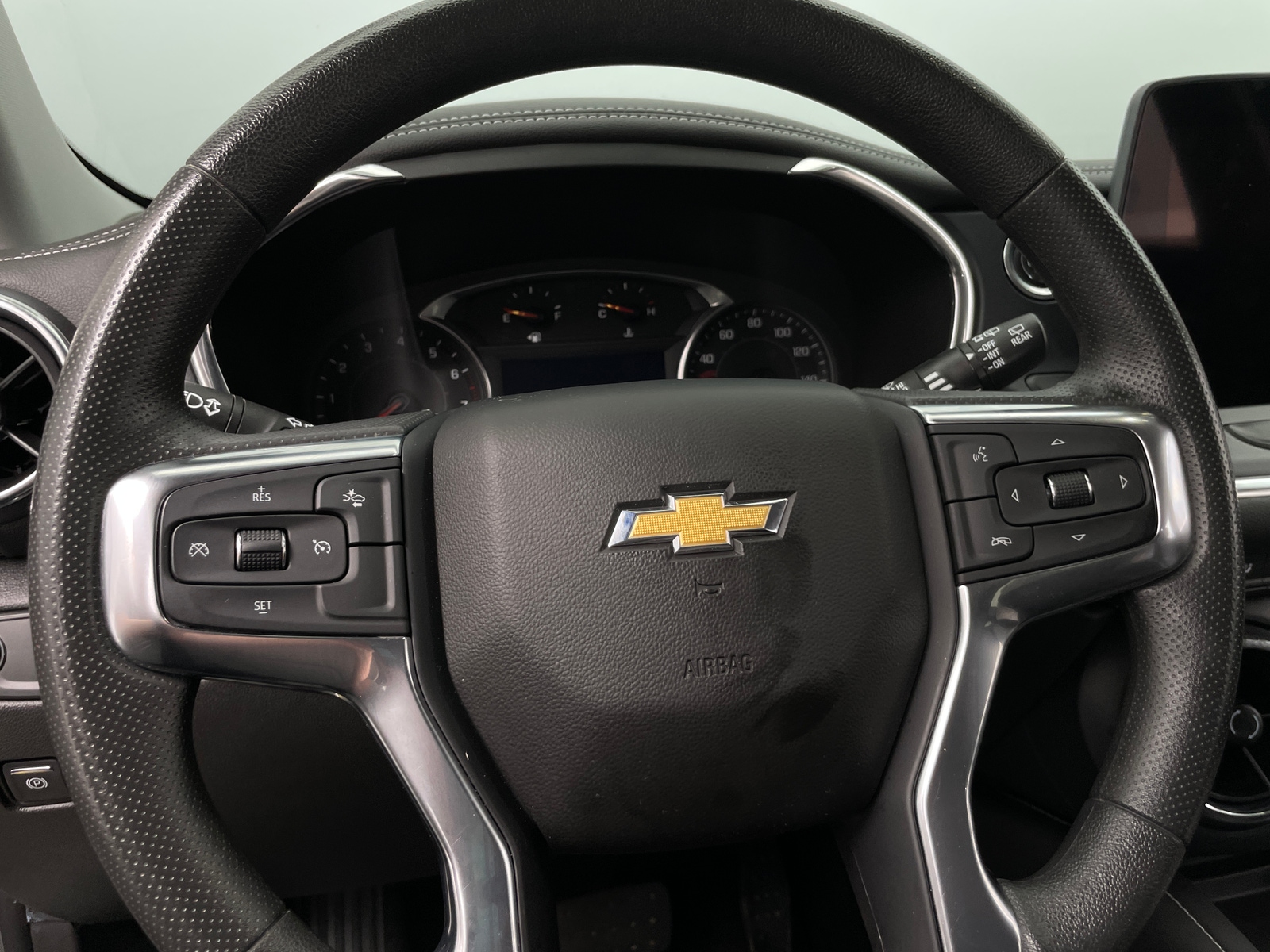 Thumbnail: 2023 Chevrolet Blazer - 5