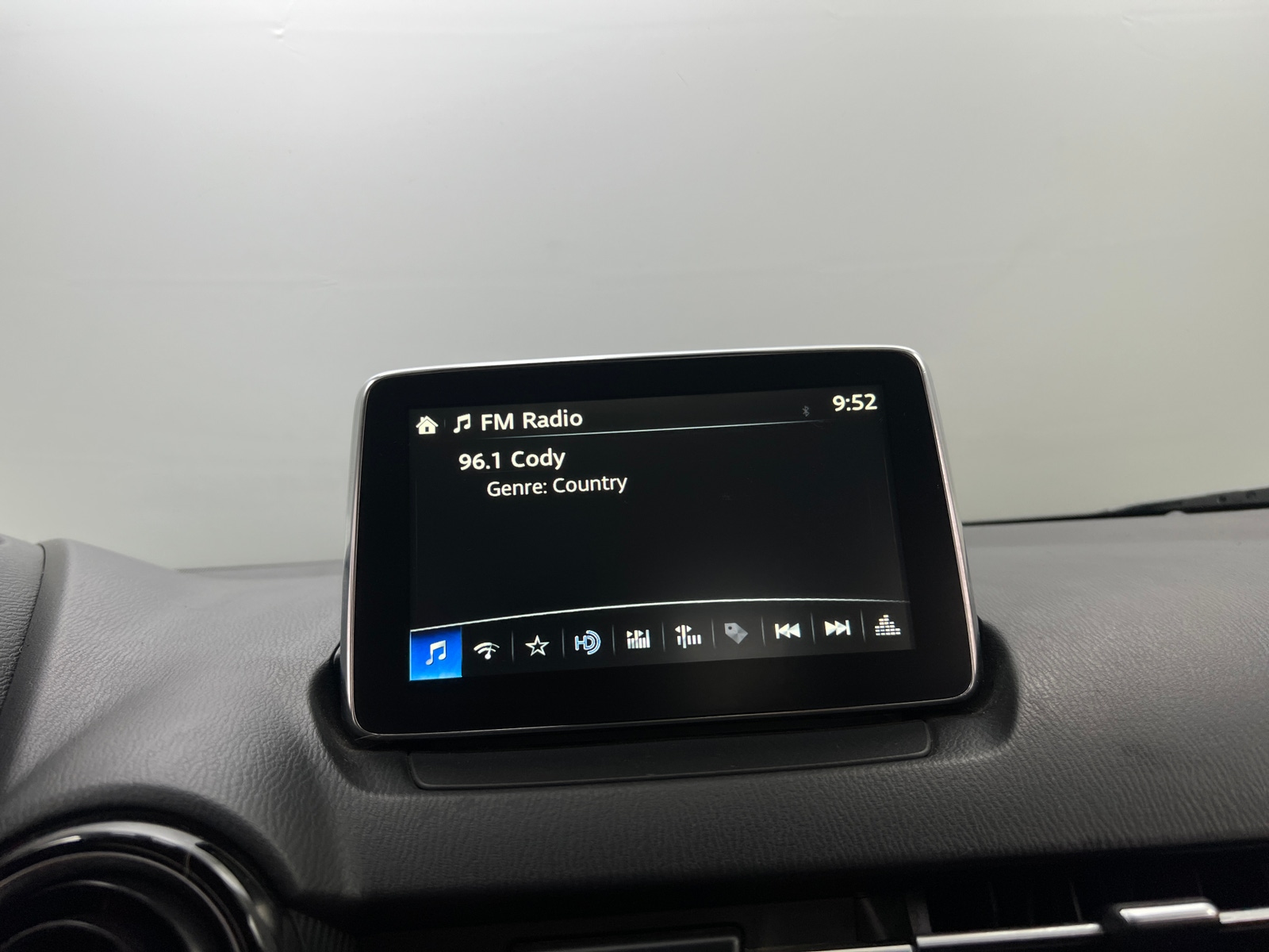 Thumbnail: 2018 Toyota Yaris iA - 4