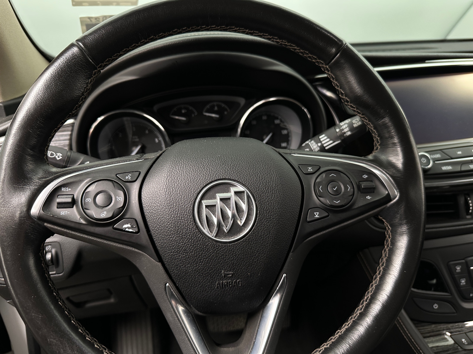 Thumbnail: 2017 Buick Envision - 4