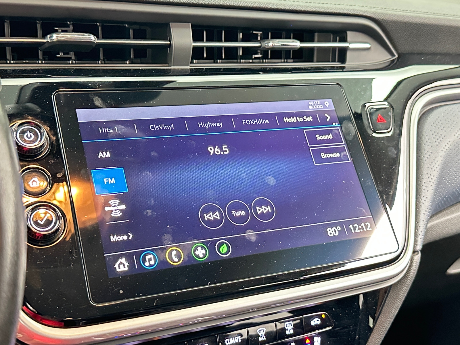 Thumbnail: 2022 Chevrolet Bolt EUV - 3