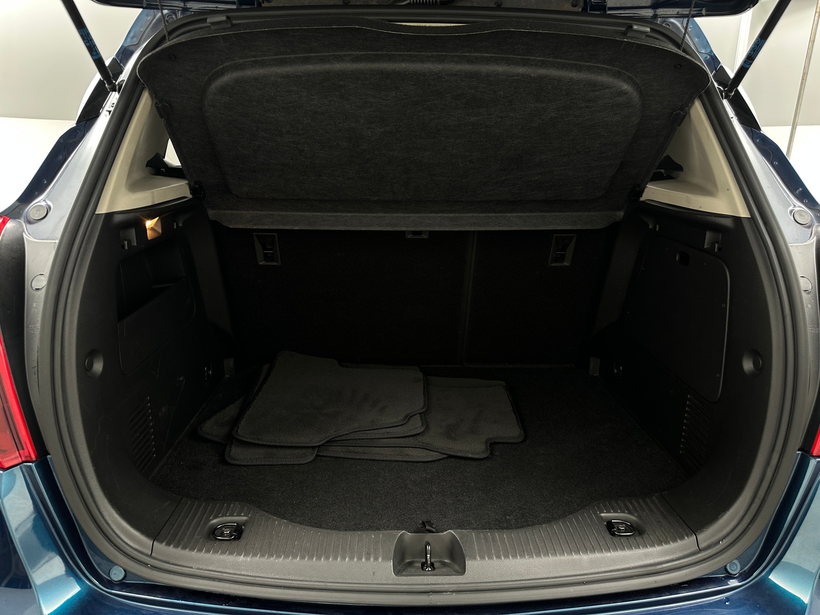 Thumbnail: 2019 Buick Encore - 6