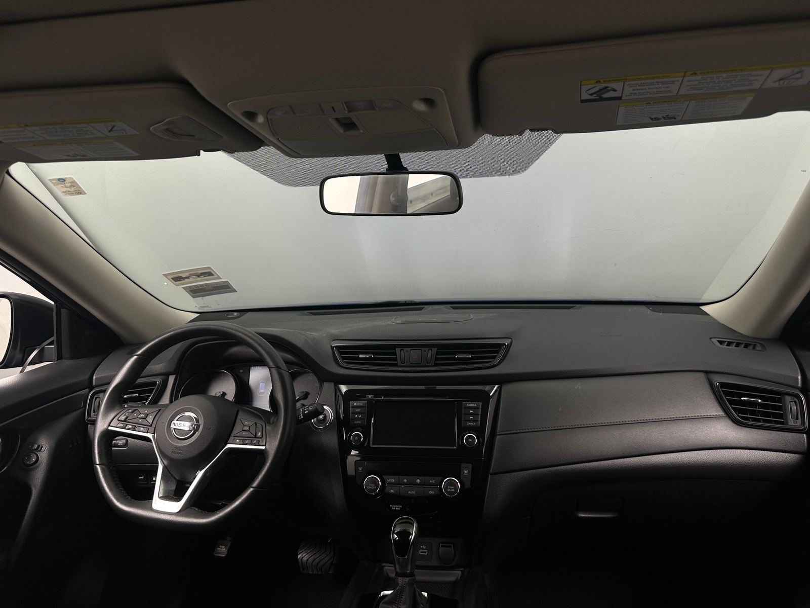 Thumbnail: 2018 Nissan Rogue - 3