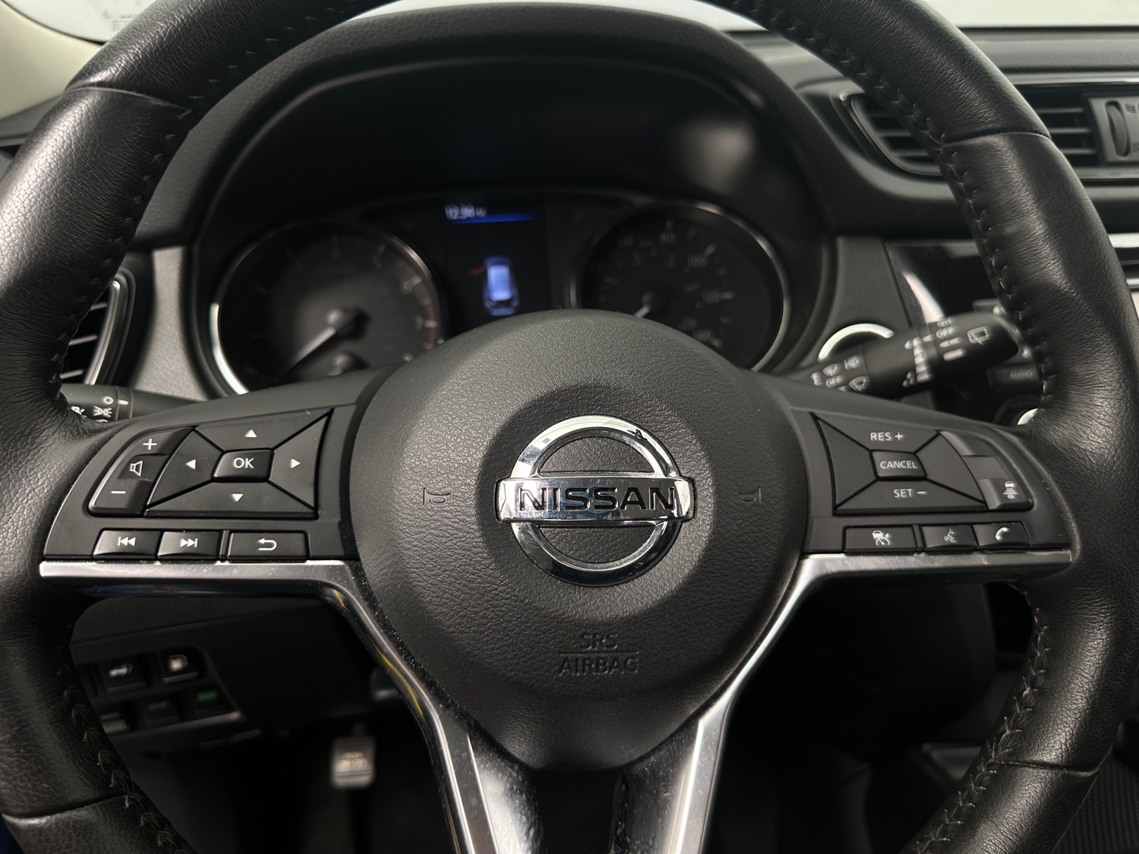 Thumbnail: 2018 Nissan Rogue - 5