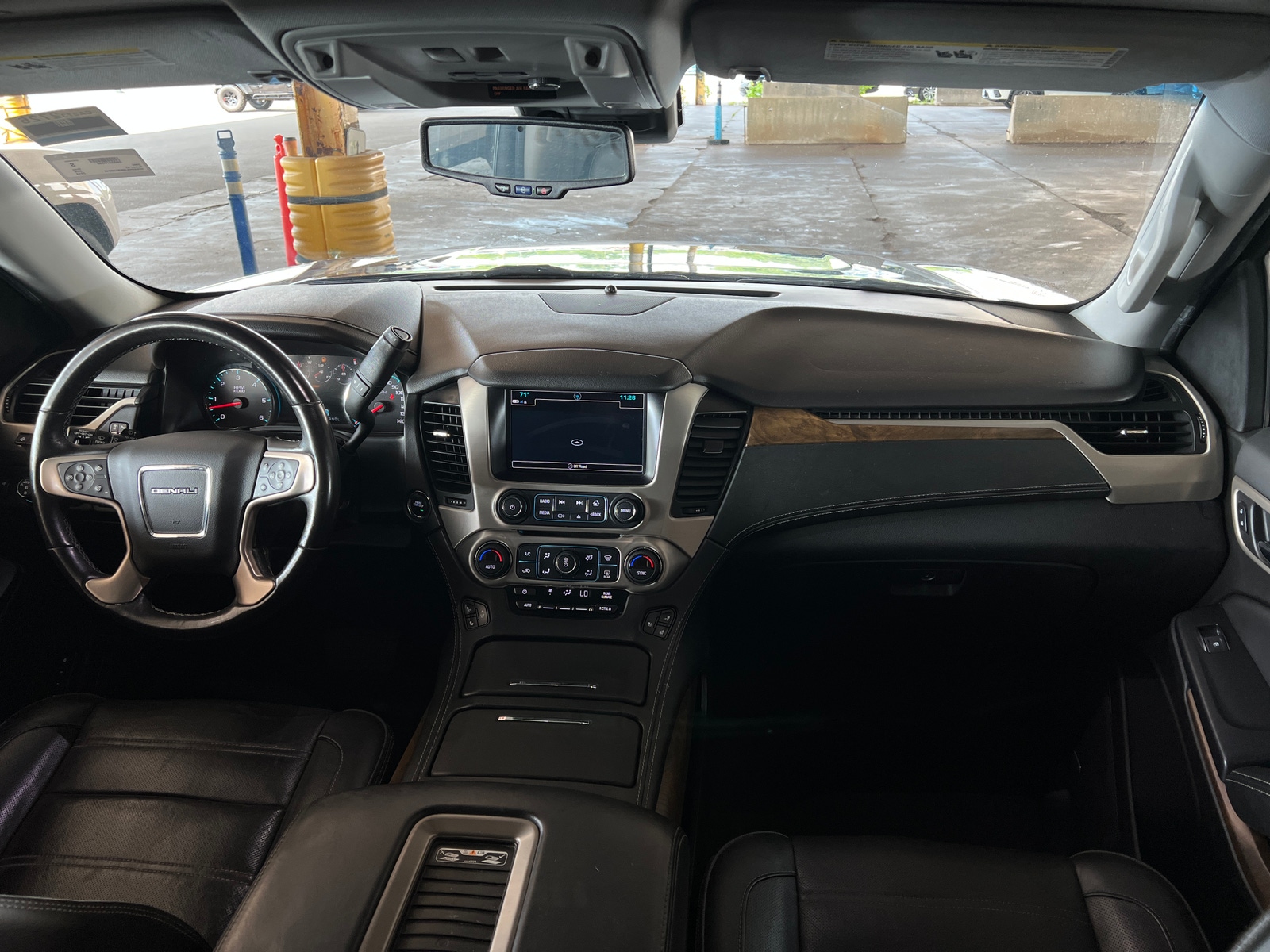 Thumbnail: 2019 GMC Yukon XL - 2