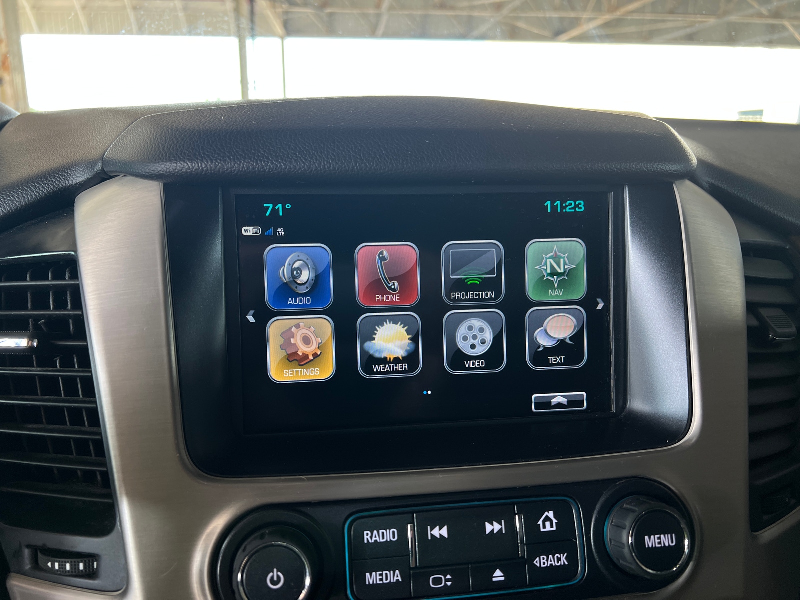 Thumbnail: 2019 GMC Yukon XL - 3