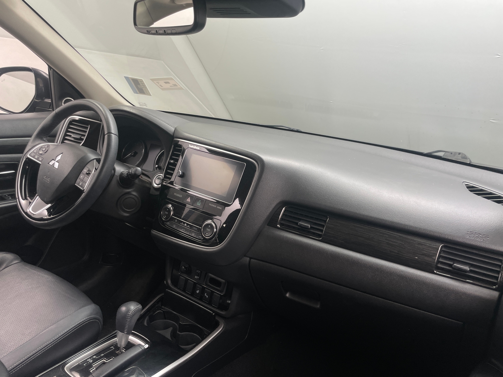 Thumbnail: 2018 Mitsubishi Outlander - 2