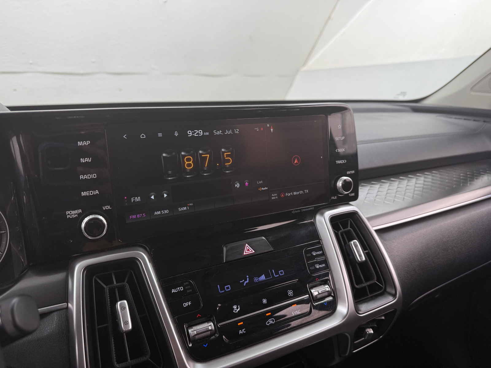 Thumbnail: 2022 Kia Sorento - 3