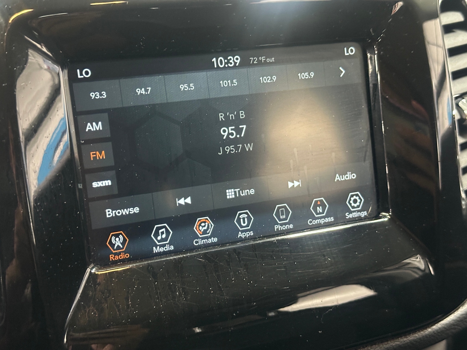 Thumbnail: 2021 Jeep Compass - 4