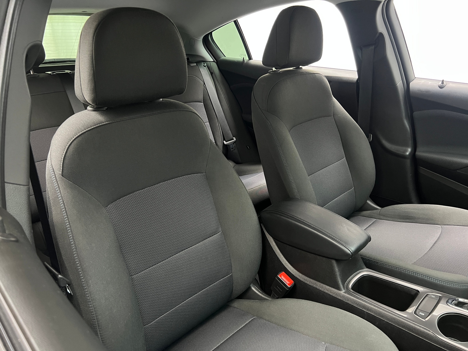 Thumbnail: 2019 Chevrolet Cruze - 2
