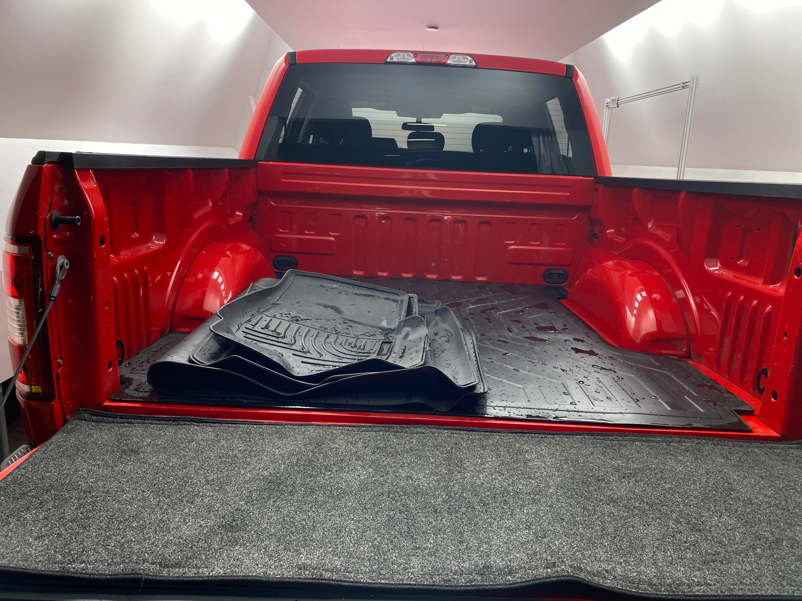 Thumbnail: 2019 Ford Econoline - 7
