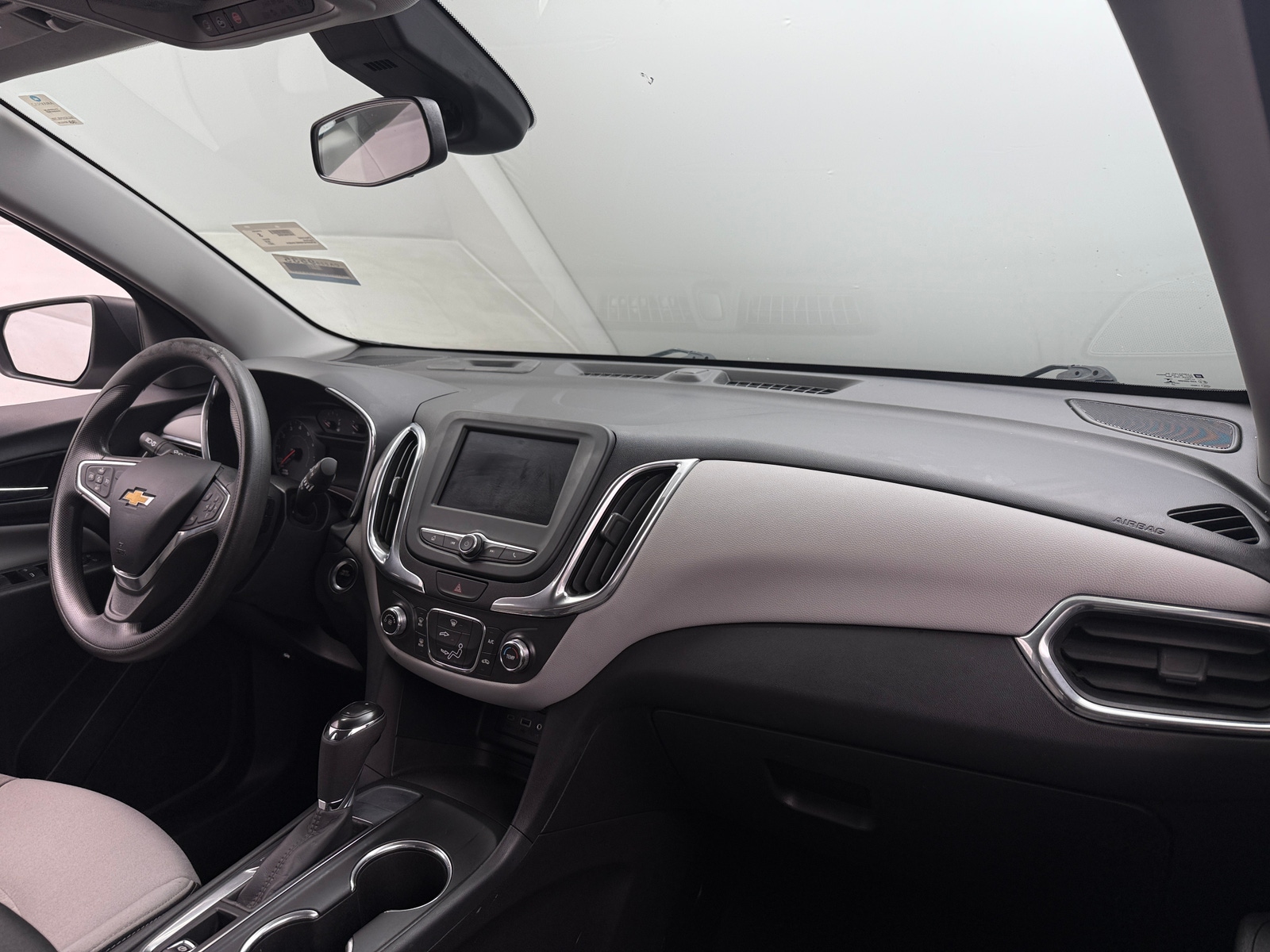 Thumbnail: 2021 Chevrolet Equinox - 3