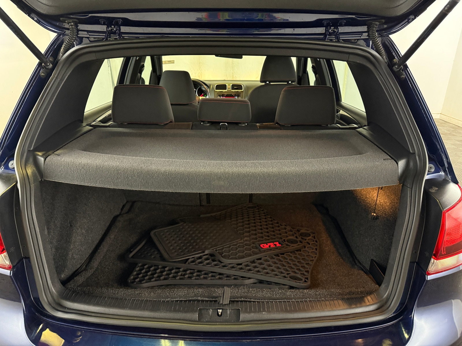 Thumbnail: 2013 Volkswagen Golf - 7