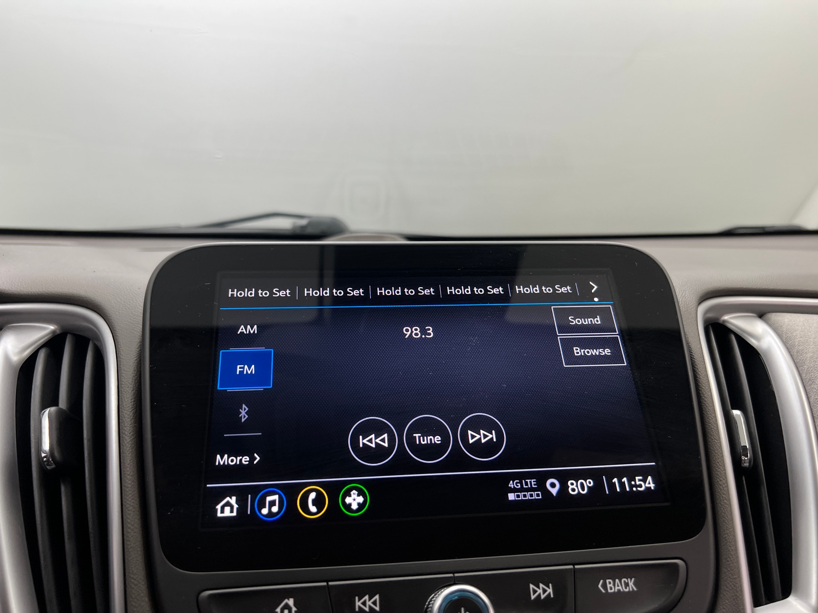Thumbnail: 2021 Chevrolet Malibu - 4