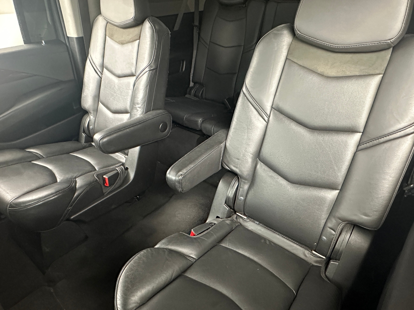Thumbnail: 2018 Cadillac Escalade - 5