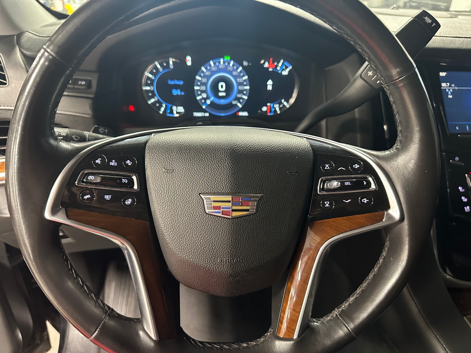 Thumbnail: 2018 Cadillac Escalade - 4