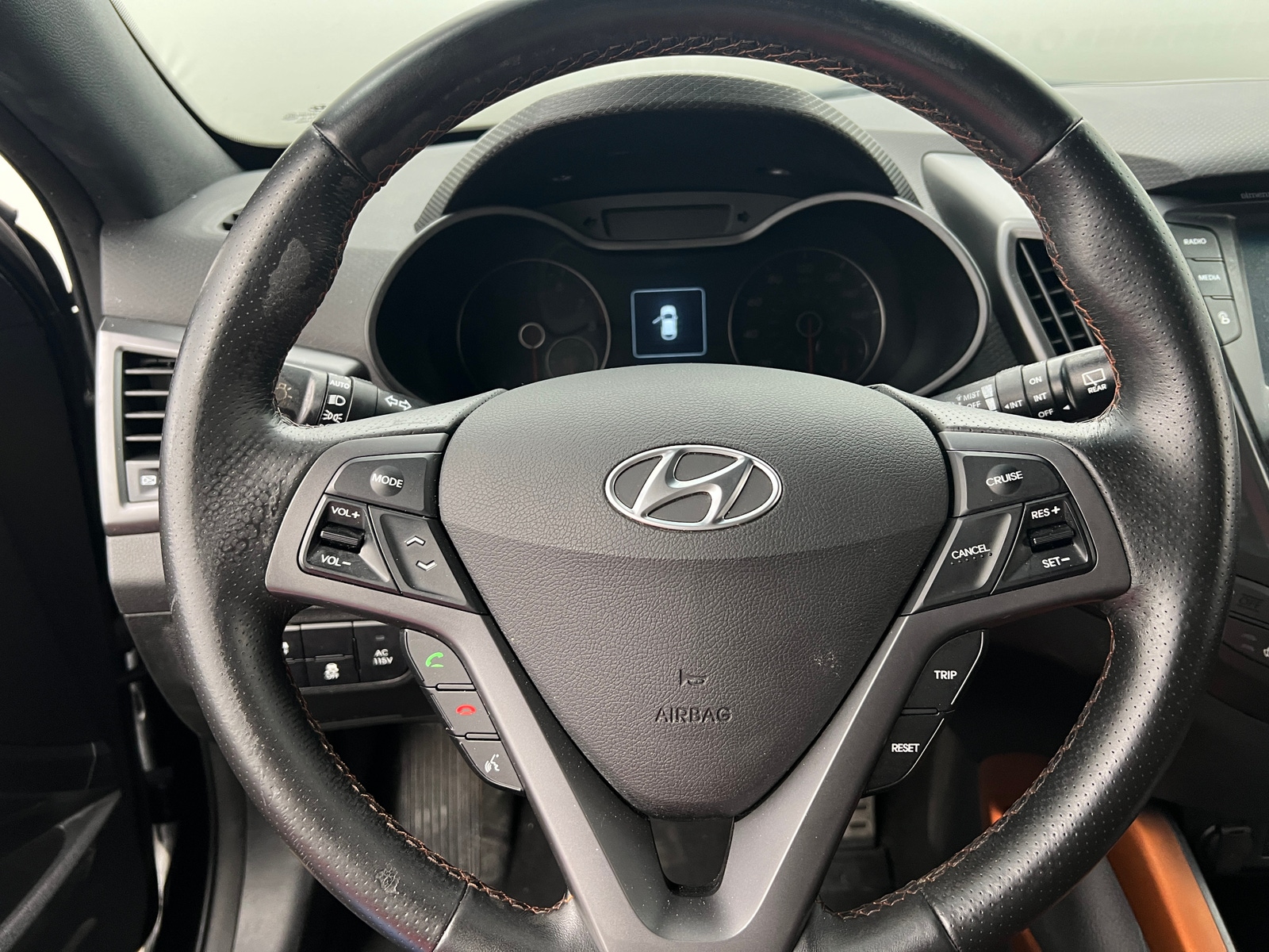 Thumbnail: 2016 Hyundai Veloster - 3