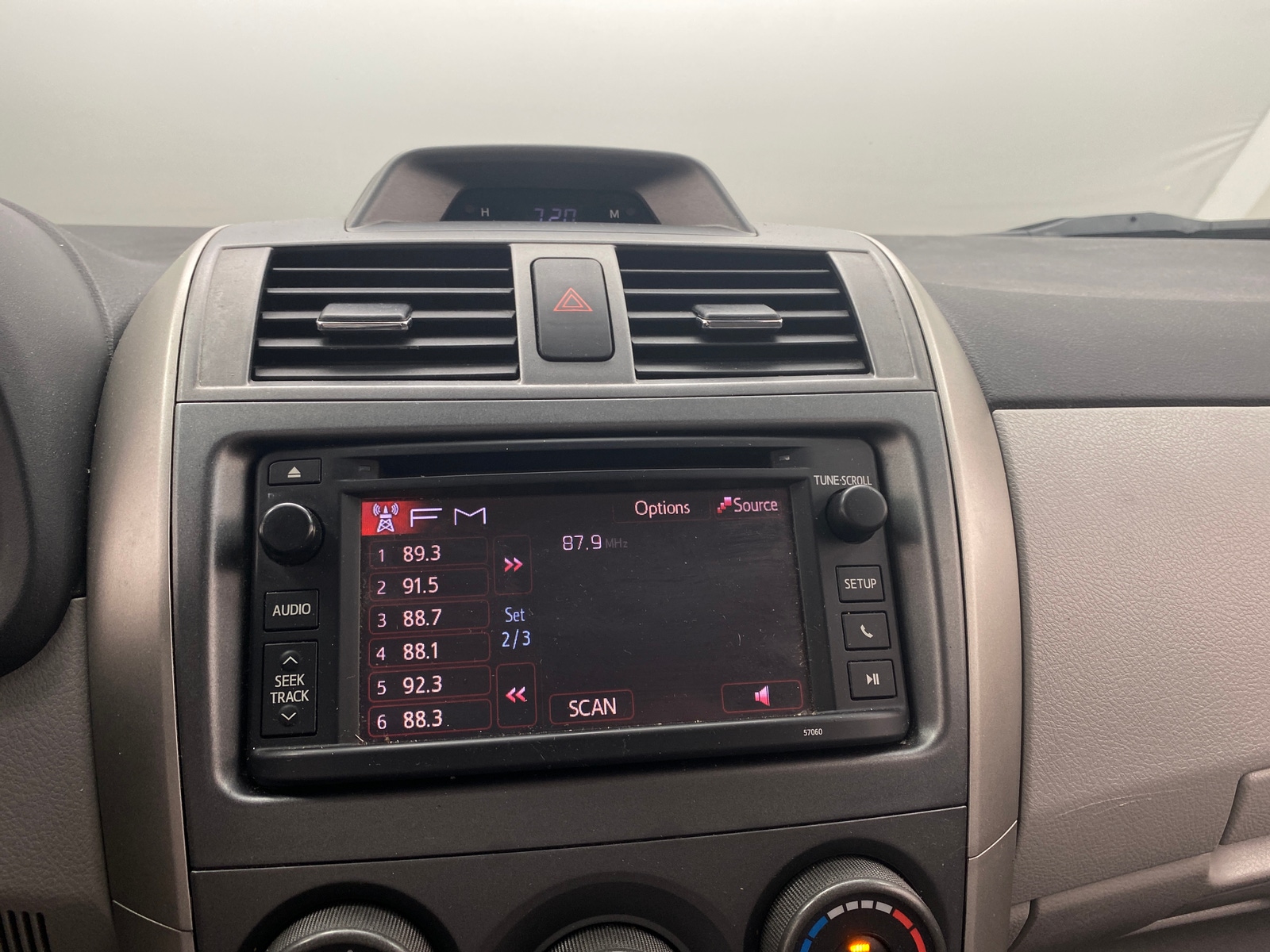 Thumbnail: 2013 Toyota Corolla - 4