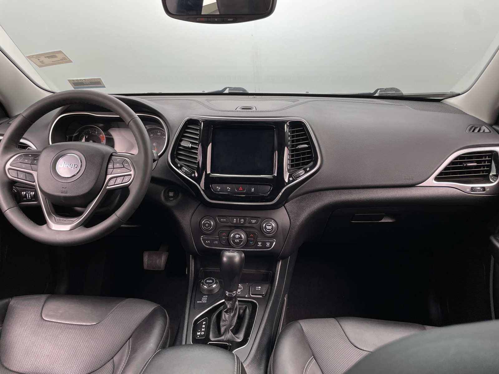 Thumbnail: 2022 Jeep Cherokee - 2