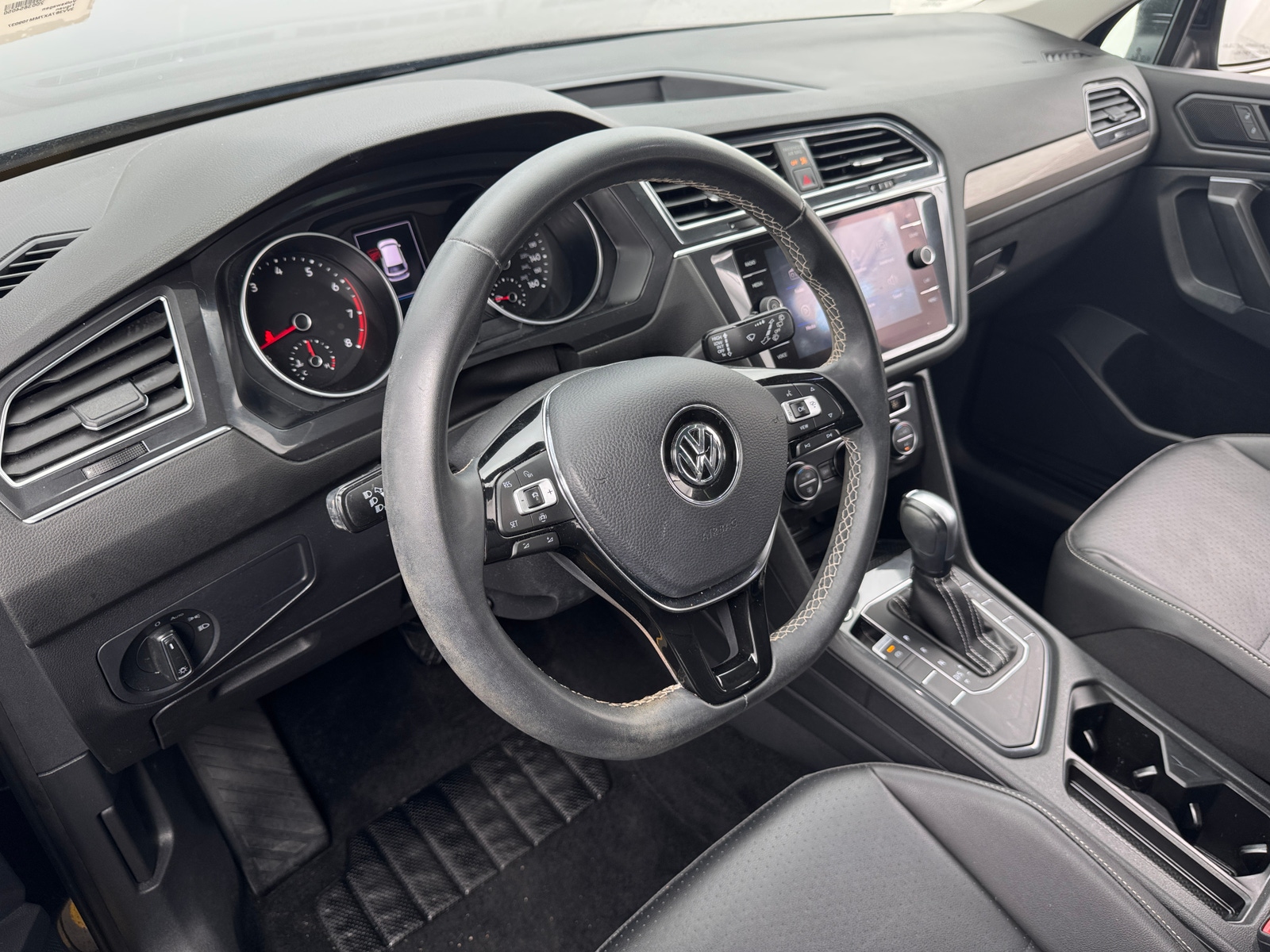 Thumbnail: 2021 Volkswagen Tiguan - 2