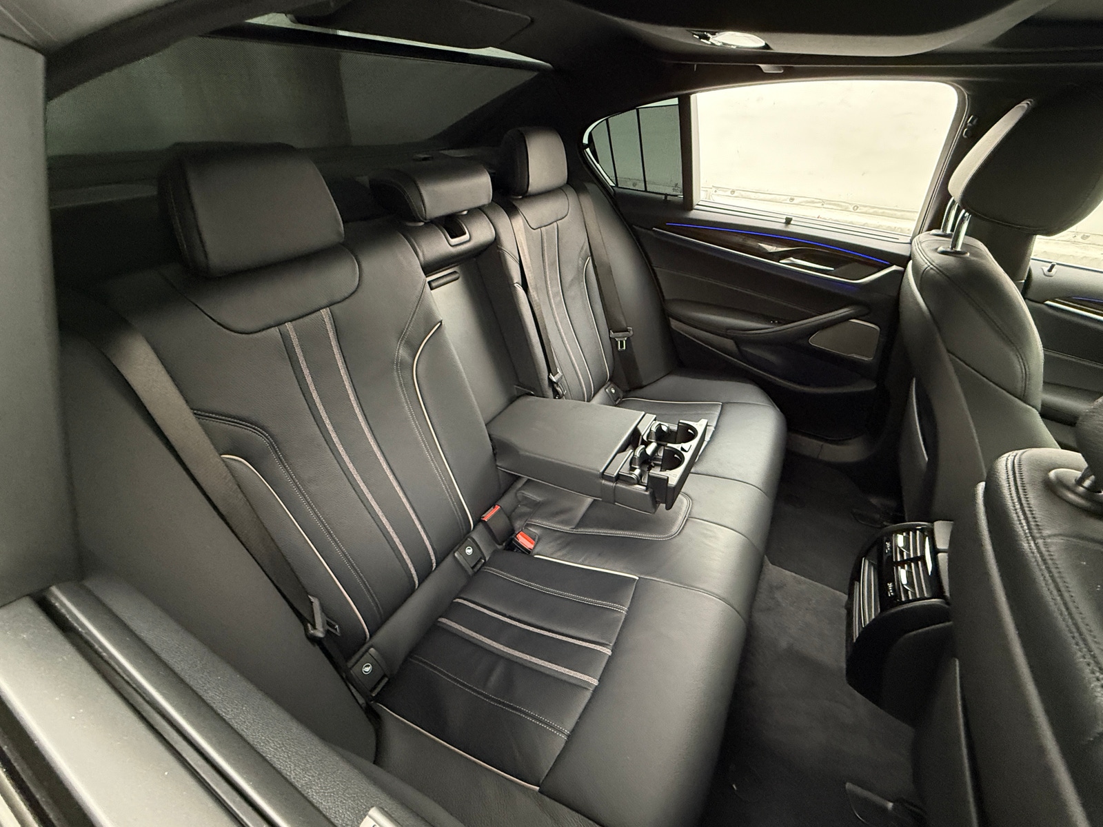 Thumbnail: 2021 BMW 5 Series - 5