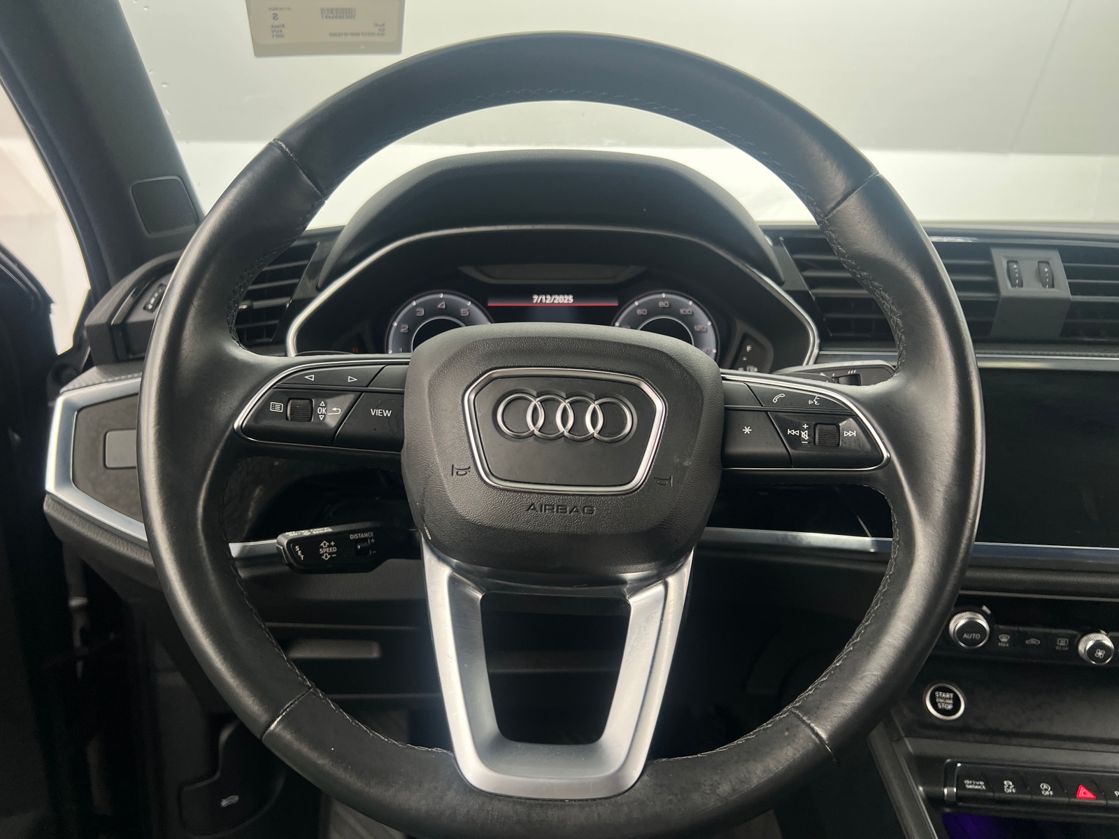 Thumbnail: 2021 Audi Q3 - 4
