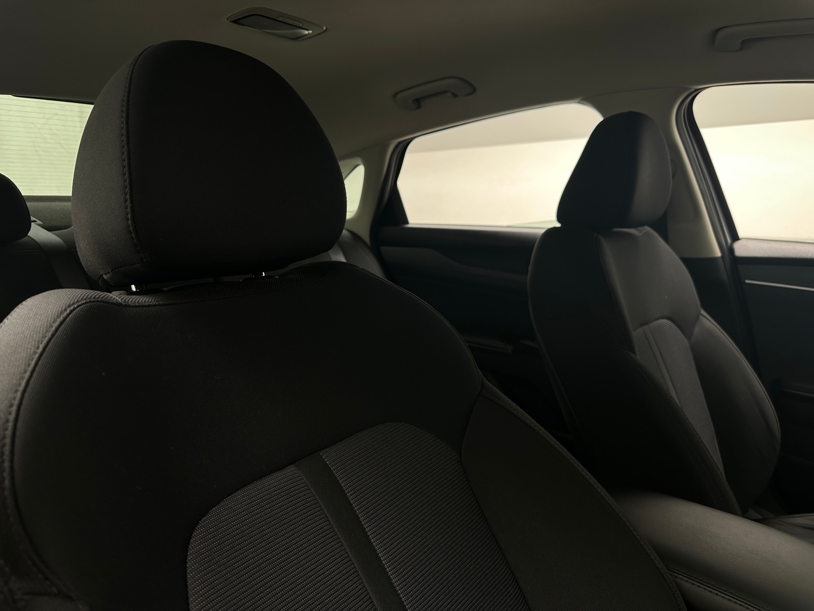 Thumbnail: 2023 Kia K5 - 2
