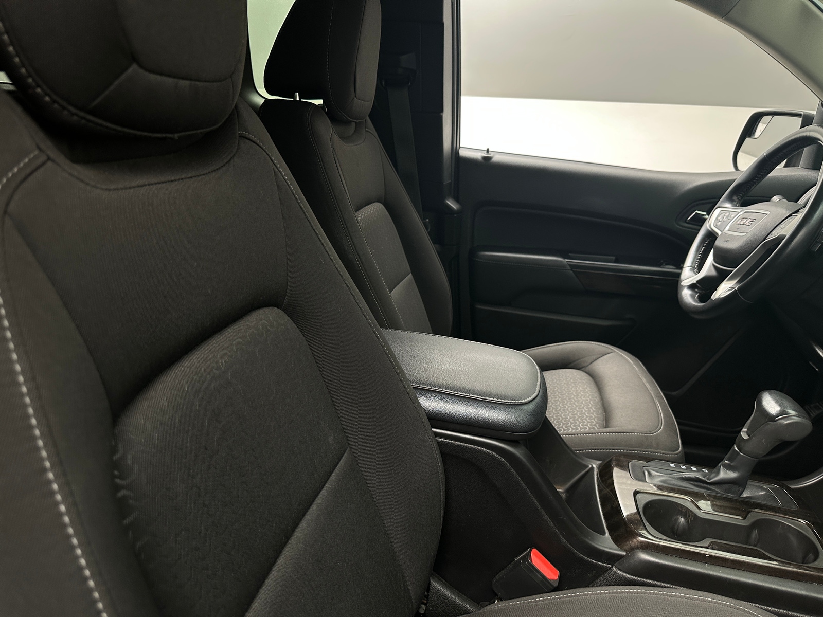 Thumbnail: 2016 GMC Canyon - 2