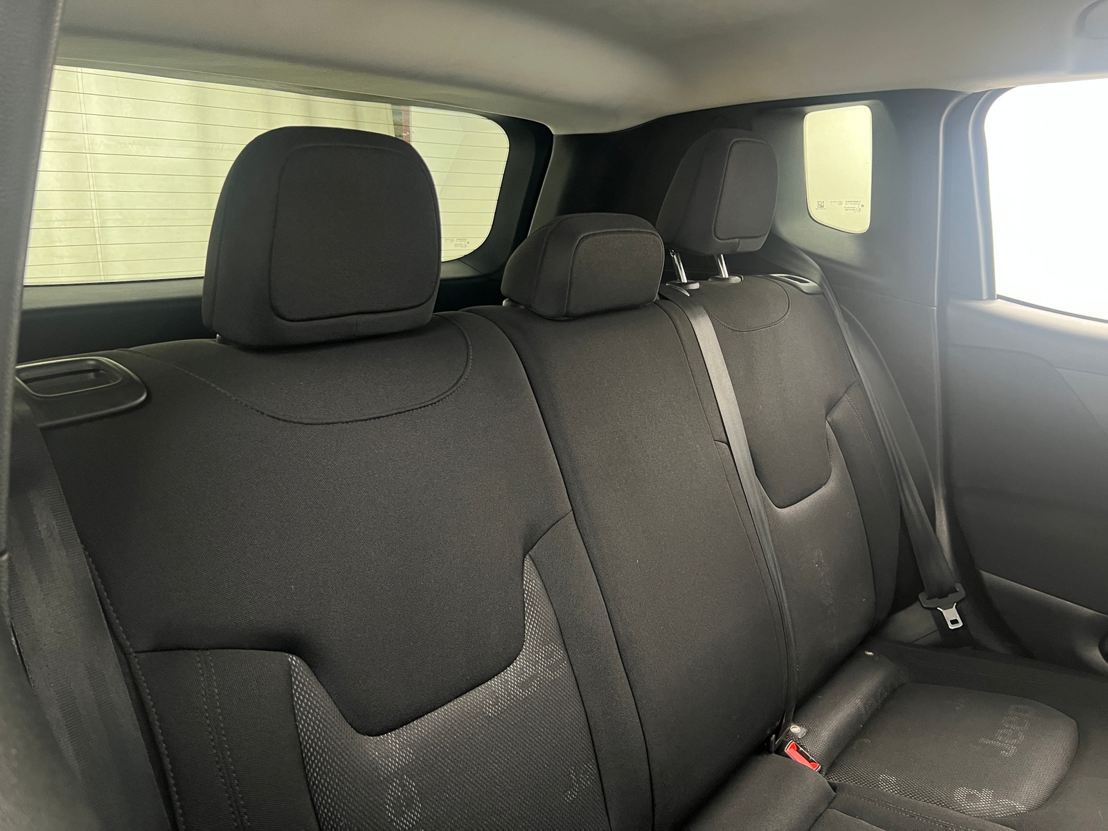 Thumbnail: 2017 Jeep Renegade - 6