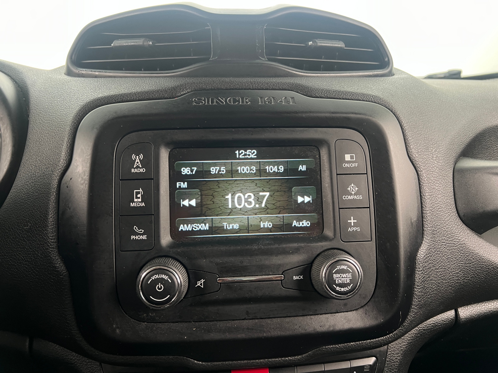 Thumbnail: 2017 Jeep Renegade - 4