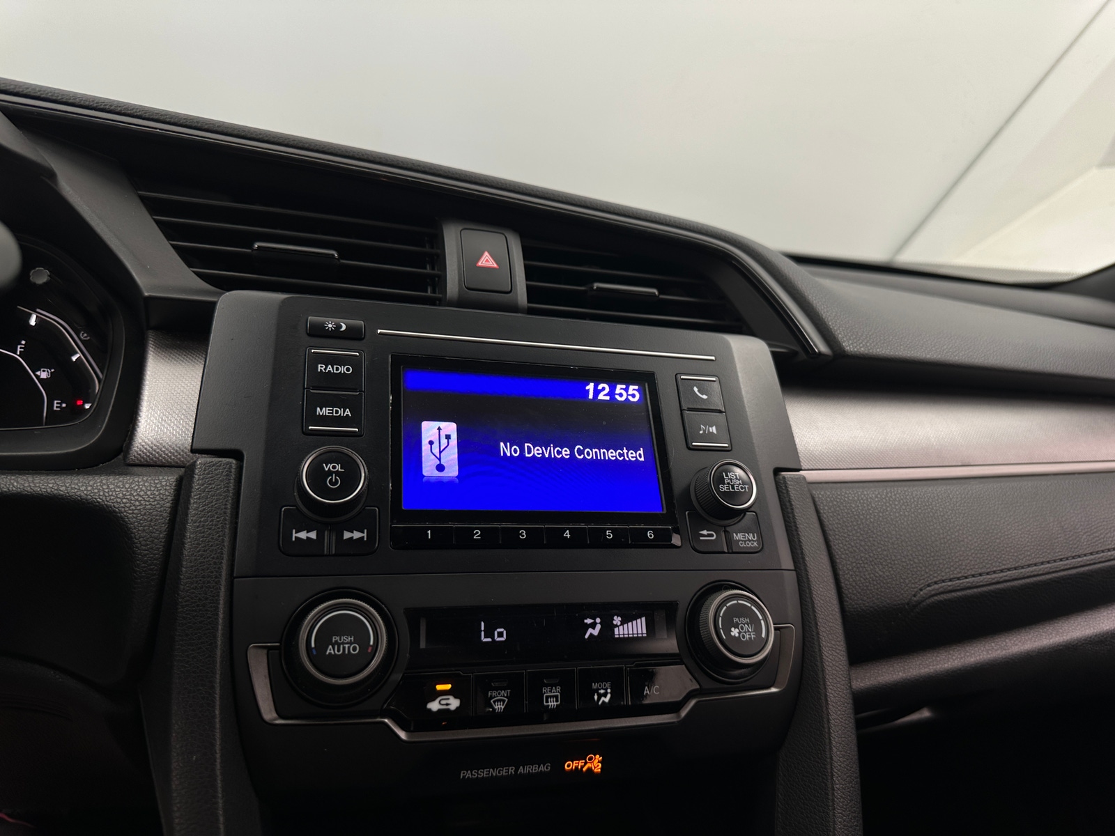 Thumbnail: 2017 Honda Civic - 4