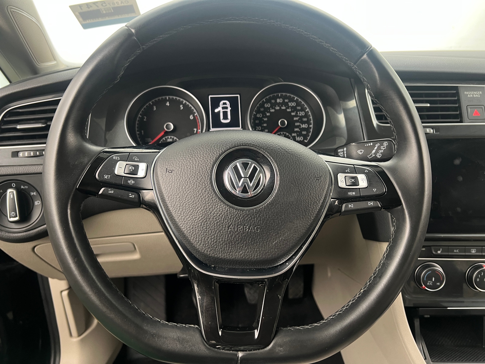 Thumbnail: 2019 Volkswagen Golf - 4