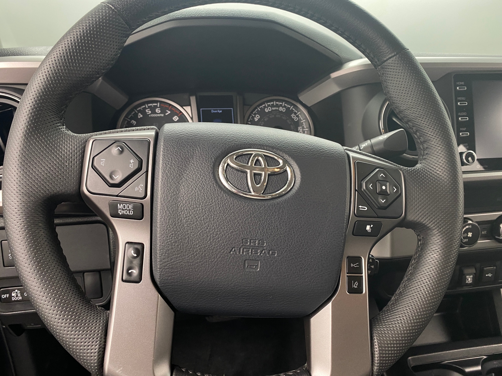 Thumbnail: 2020 Toyota Tacoma - 5