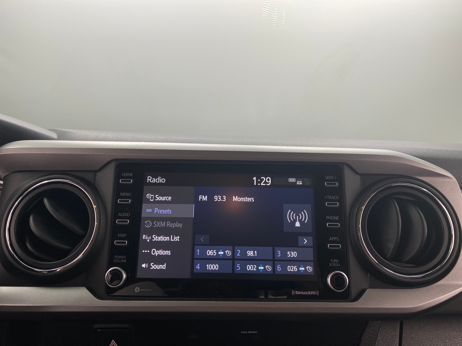 Thumbnail: 2020 Toyota Tacoma - 4