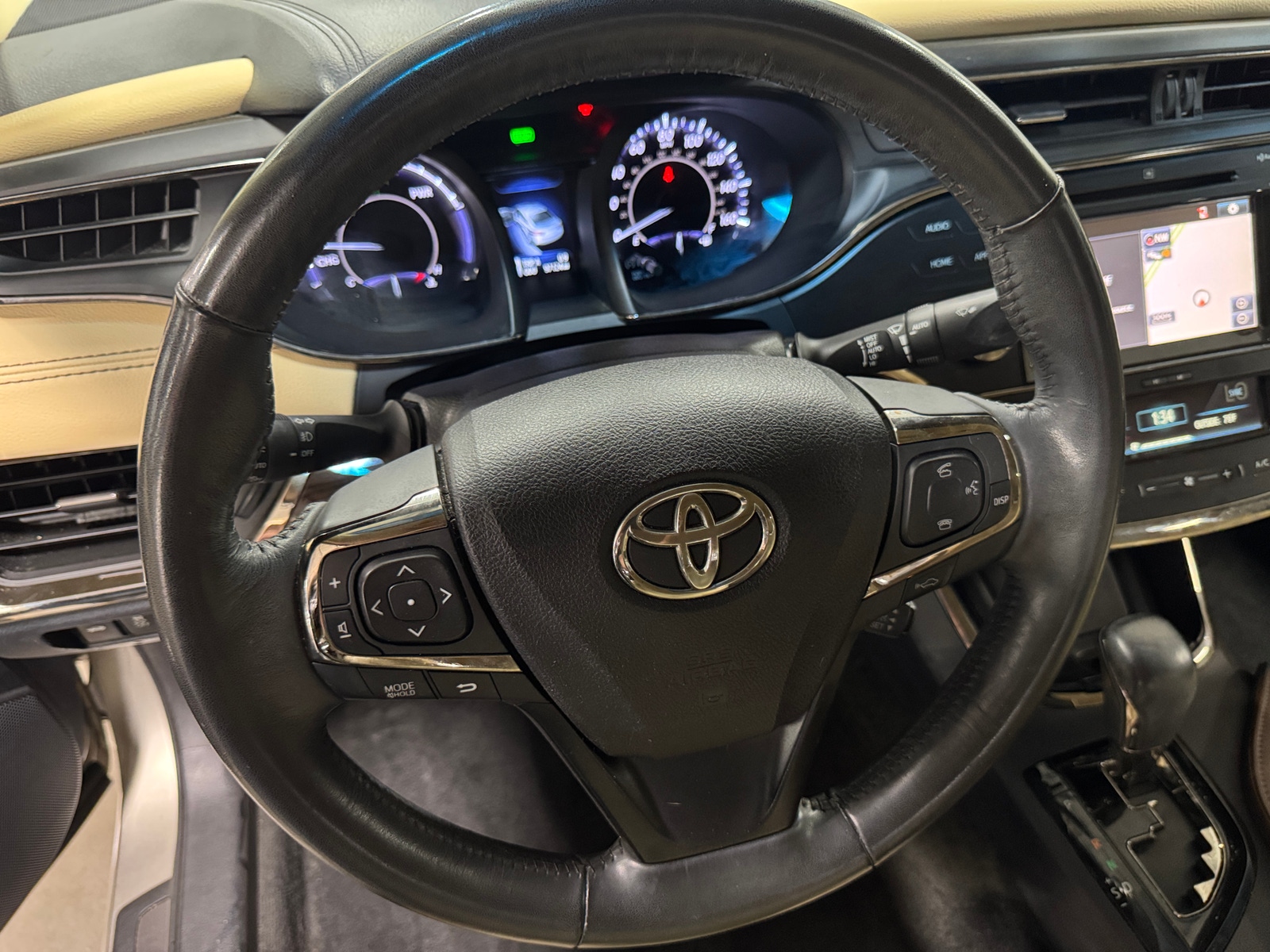 Thumbnail: 2015 Toyota Avalon - 4